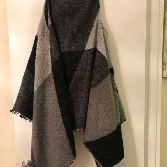 LOVESTITCH WRAP - Picture 1 of 4